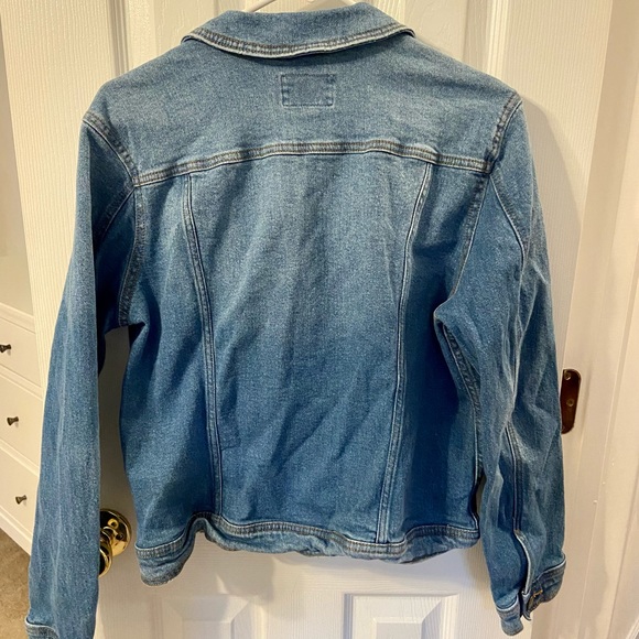 Universal Thread denim jacket - Picture 2 of 4